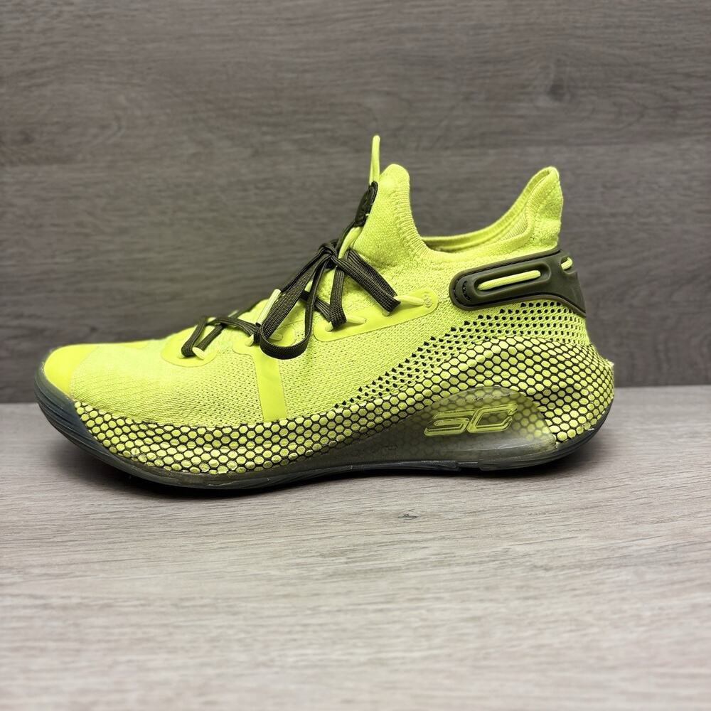 Under Armour Curry 6 Shoes Yellow Coy Fish Basketball Sneakers Youth Size 7